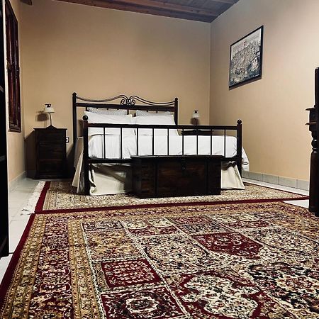 The Knight And The Pomegranate - Luxury Medieval Villa Rhodes City Buitenkant foto